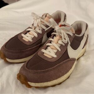 Nike Waffle Running Shoe - Women's 8.5